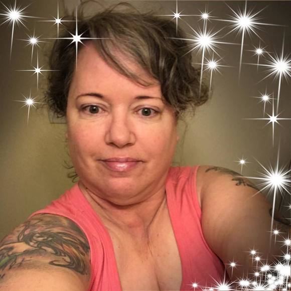 Meet your Posher, Lisa - Picture 1 of 1